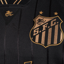 Camisa Santos X Charlie Brown Jr 24/25 Torcedor Masculino - Preto e Dourado