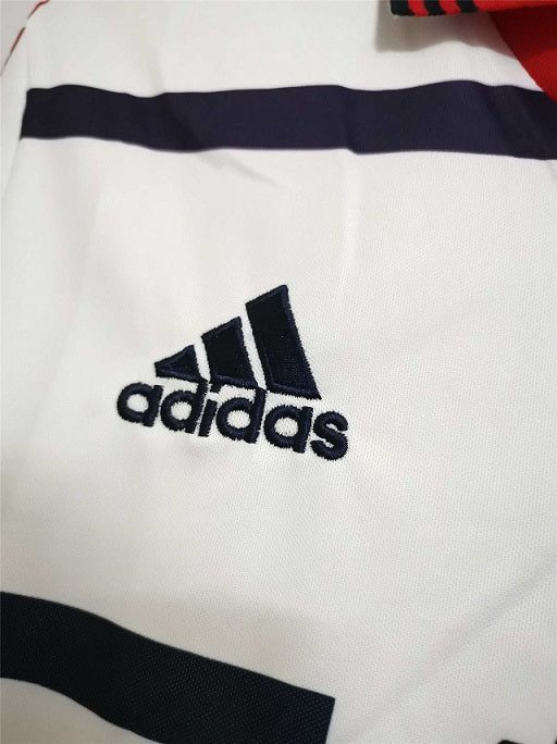 Camisa Bayern de Munique Away 1999/00 - Retrô Adidas Masculino - Branco e Vermelho