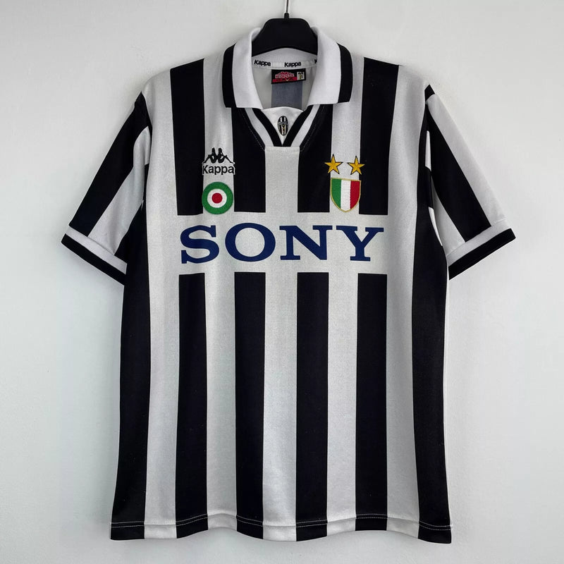 Camisa Juventus Home 1995/96 - Retrô Kappa Masculino - Preto e Branco